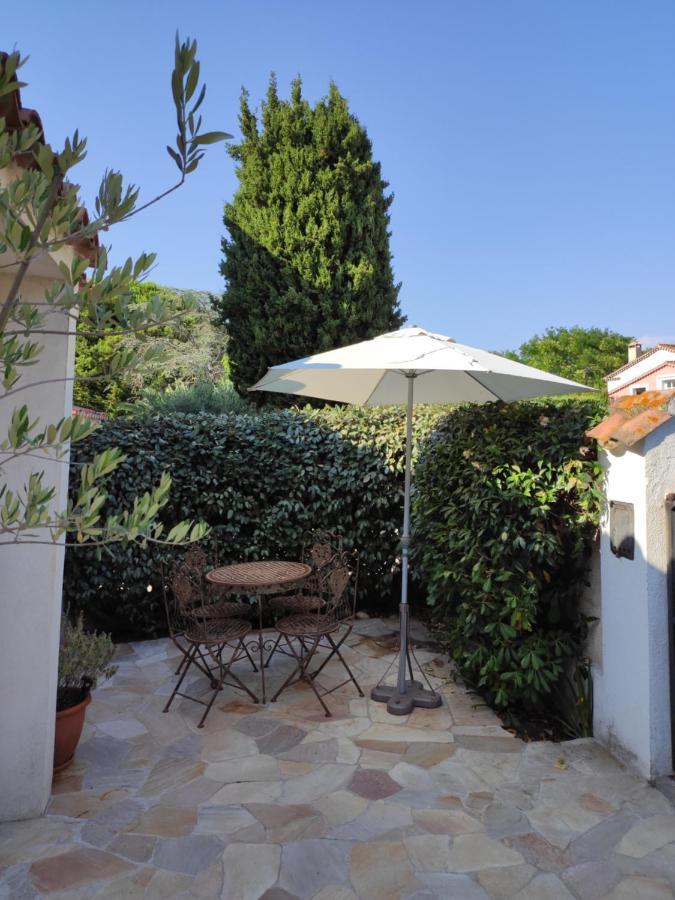 Charmante petite maison a l'éntrée de Saint Tropez Exterior foto