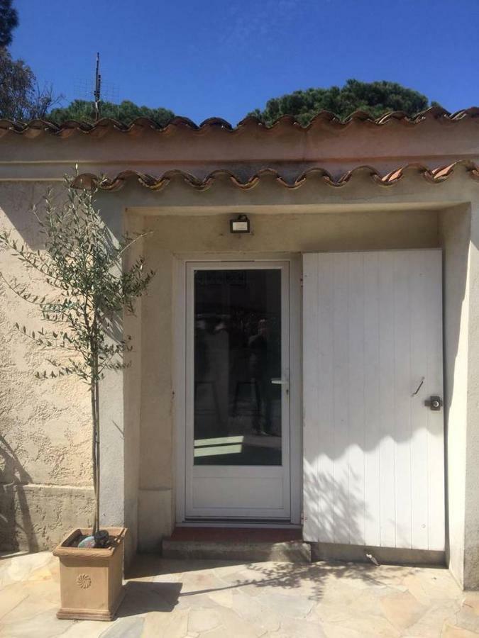 Charmante petite maison a l'éntrée de Saint Tropez Exterior foto